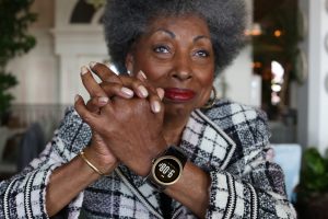 woman wearing unaliwear kanega smartwatch